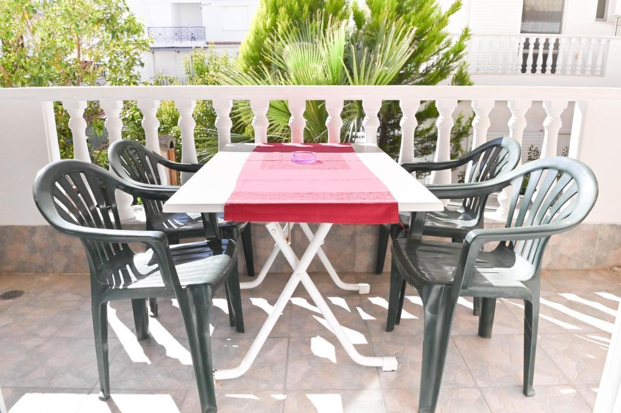 El Greco Nei Pori Apartment ภายนอก รูปภาพ